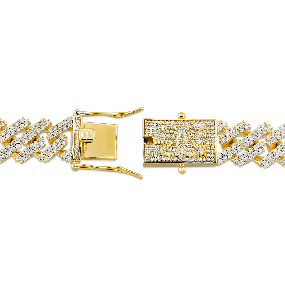 Diamond Cuban Chain Straight Edge 15mm The Gold Gods  lifestyle look 3