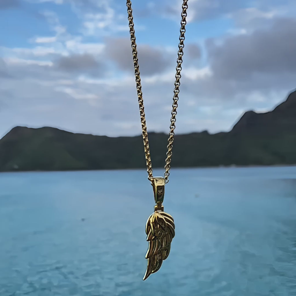 Wing Necklace Pendant and Cable Chain