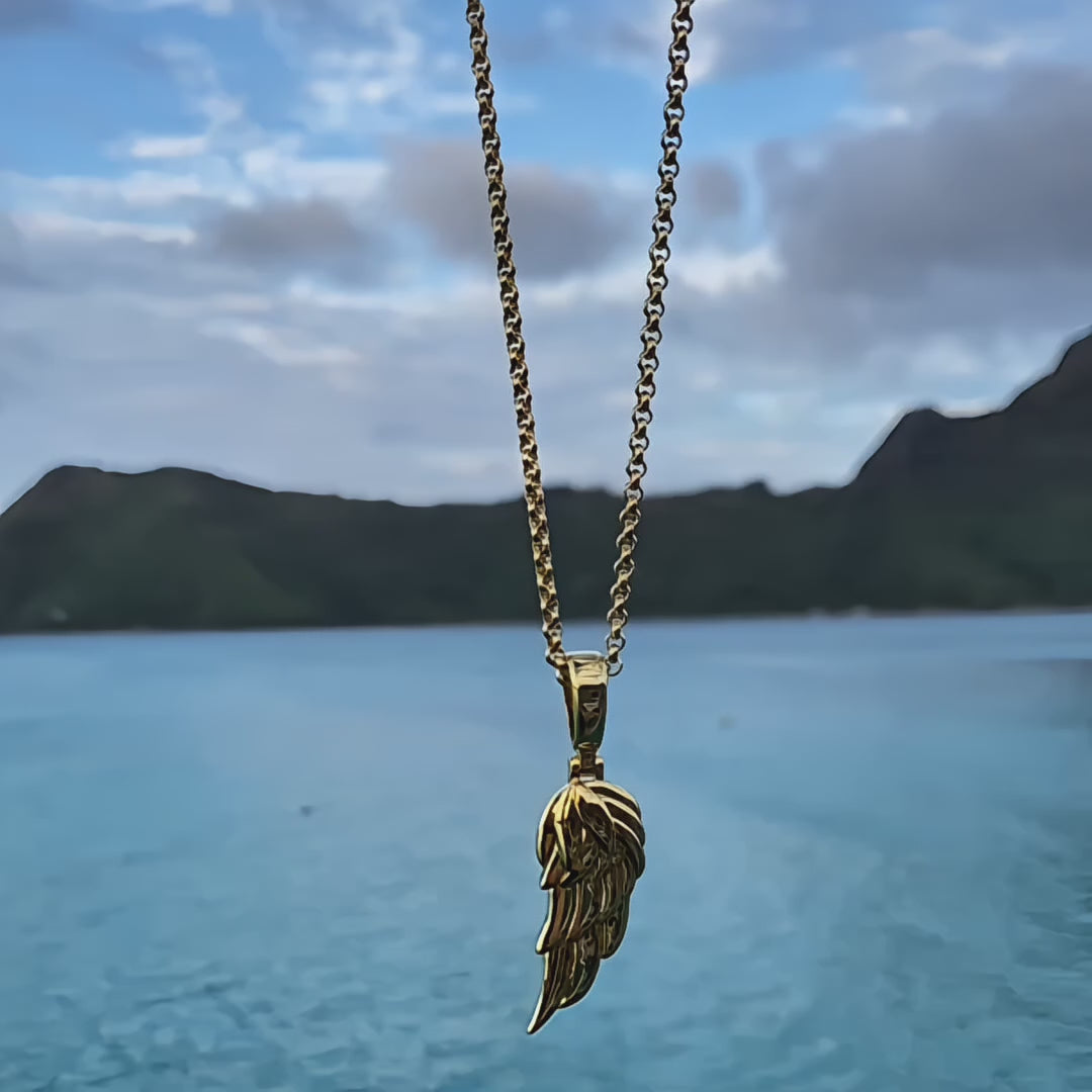 Wing Necklace Pendant and Cable Chain